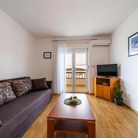Devcic Apartment Palit